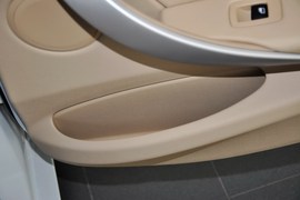 2013款华晨宝马316i进取型