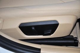 2013款华晨宝马316i进取型