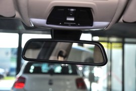 2013款华晨宝马316i进取型