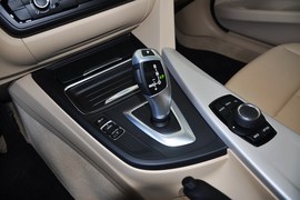 2013款华晨宝马316i进取型