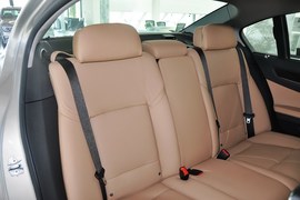2013款宝马740Li