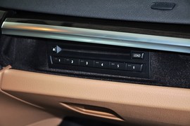 2013款宝马740Li