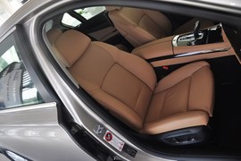 2013款宝马740Li
