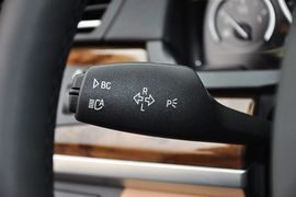 2013款宝马740Li