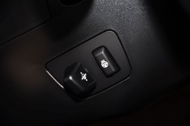 2013款宝马740Li