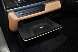 2013款宝马740Li