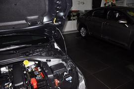 2014款雪铁龙全新爱丽舍1.6L手自一体舒适型