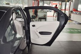 2014款雪铁龙全新爱丽舍1.6L手自一体舒适型