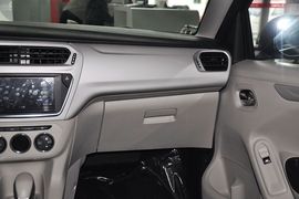 2014款雪铁龙全新爱丽舍1.6L手自一体舒适型