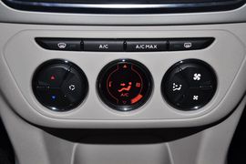 2014款雪铁龙全新爱丽舍1.6L手自一体舒适型