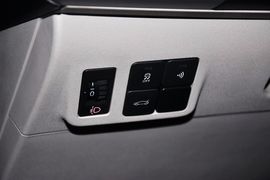 2014款雪铁龙全新爱丽舍1.6L手自一体舒适型