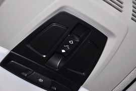 2013款华晨宝马316i运动设计套装