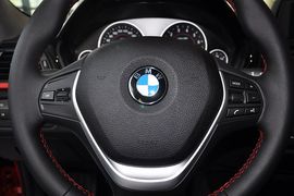 2013款华晨宝马316i运动设计套装