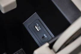 2013款奇瑞艾瑞泽7