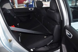 2013款标致307两厢1.6L手动舒适版