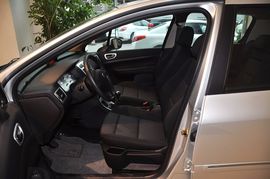 2013款标致307两厢1.6L手动舒适版