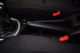 2013款标致307两厢1.6L手动舒适版