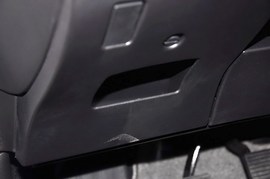 2013款标致307两厢1.6L手动舒适版