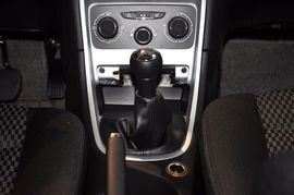 2013款标致307两厢1.6L手动舒适版