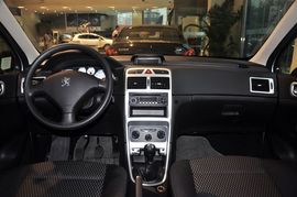 2013款标致307两厢1.6L手动舒适版