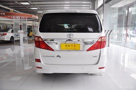 2012款丰田埃尔法3.5L豪华版