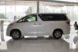 2012款丰田埃尔法3.5L豪华版