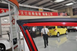 2014款丰田逸致180E自动精英版