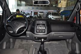 2013款东风风行菱智1.6L