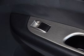 2014款东风风行景逸LV