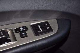 2014款东风风行景逸LV