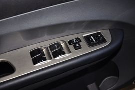 2014款东风风行景逸LV