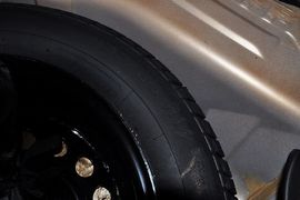 2013款江淮悦悦1.0L手动豪华型