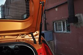 2013款江淮悦悦1.0L手动豪华型