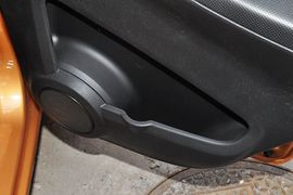 2013款江淮悦悦1.0L手动豪华型