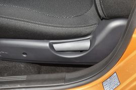 2013款江淮悦悦1.0L手动豪华型