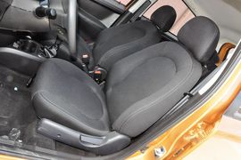 2013款江淮悦悦1.0L手动豪华型