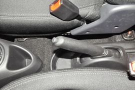 2013款江淮悦悦1.0L手动豪华型