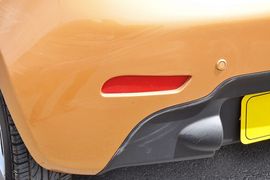 2013款江淮悦悦1.0L手动豪华型