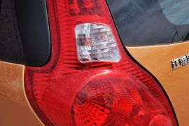 2013款江淮悦悦1.0L手动豪华型