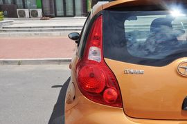 2013款江淮悦悦1.0L手动豪华型