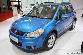 铃木天语SX4两厢09上海车展实拍