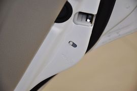 2014款东南V3菱悦1.5L手动亲民版