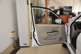 2014款东南V3菱悦1.5L手动亲民版