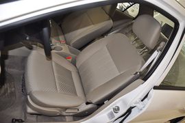 2014款东南V3菱悦1.5L手动亲民版