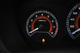 2014款东南V3菱悦1.5L手动亲民版