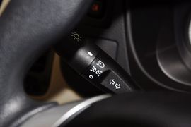 2014款东南V3菱悦1.5L手动亲民版