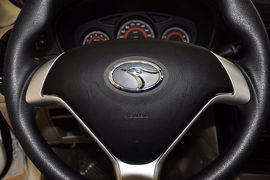 2014款东南V3菱悦1.5L手动亲民版
