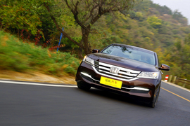 测试2014款本田雅阁3.0旗舰版