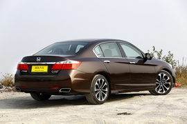 测试2014款本田雅阁3.0旗舰版