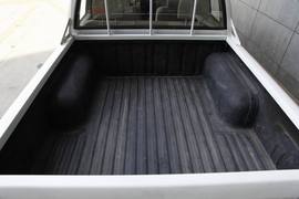 2013款郑州日产锐骐2.2T四驱试驾实拍